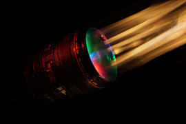 Lentila care focalizează toate culorile într-un singur punct