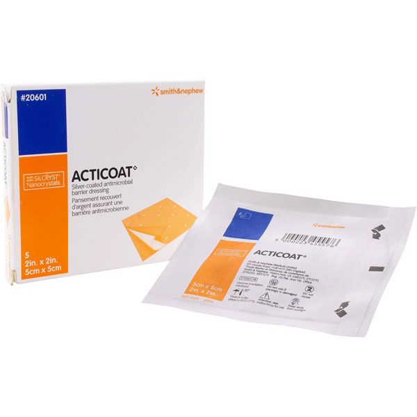 Pansament steril cu nanocristale de argint ACTICOAT, 5 cm X 5 cm, 5 buc.